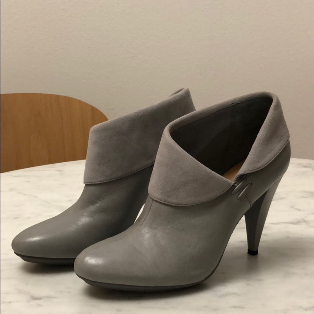Coach Annika Soft Leather Boots in Slate (7.5)
